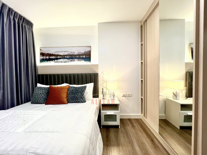 RC090125 Condo for rent, newly renovated THE BASE SUKHUMVIT 77 ใกล้ BTS อ่อนนุชค่าเช่า 18,000 บาท/เดือน (ขาย 3.25 ล้าน) - สัญญาขั้นต่ำ 1ปี / ประกัน 2เดือน ล่วงหน้า 1เดือนรายละเอียด :- ห้องขนาด 30.34 ตร.ม.- 1 ห้องนอน 1 ห้องน้ำ 1 ห้องครัว- ชั้น 18 - เฟอร์นิเจอร์ใหม่ เครื่องใช้ไฟฟ้าใหม่- วิวสระ วิว Habito เห็นโค้งน้ำสวย โปร่งโล่ง สิ่งอำนวยความสะดวก : สระว่ายน้ำขนาดใหญ่ / สนามฟุตซอล / สตรีทบาสเกตบอล- ฟิตเนส / จ็อกกิงแทรค / โต๊ะปิงปอง / ชิลล์เ