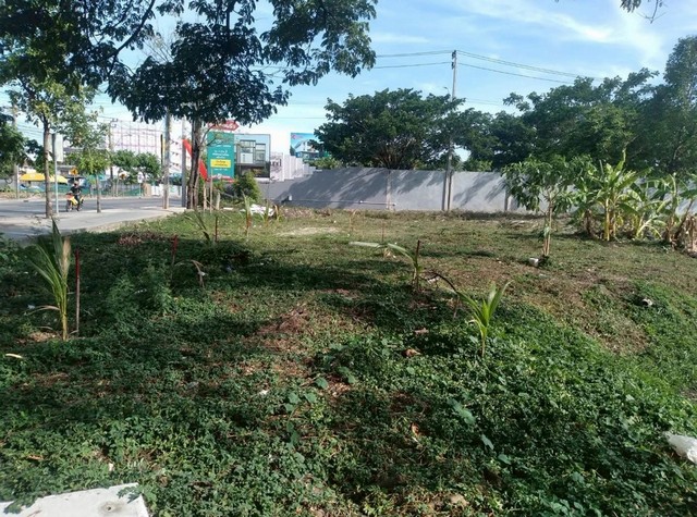 ขายที่ดิน ติดถนนราษฎร์พัฒนา ระหว่างซอยราษฎร์พัฒนา 12 และ 14    เนื้อที่ 3 ไร่  สะพานสูง บางกะปิ 