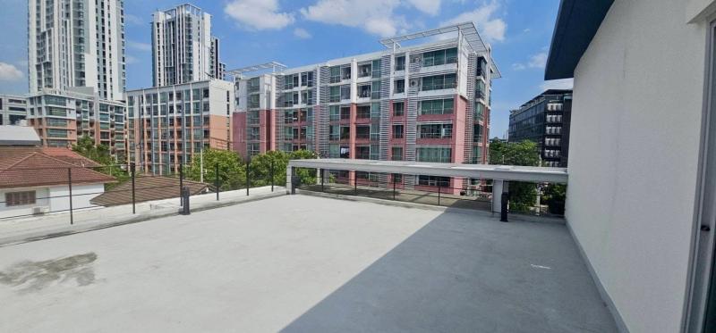 ขายอาคารเอนกประสงค์ 2 ชั้น + สระว่ายน้ำส่วนตัว ซ.รัชดาภิเษก 17 ใกล้ mrt สุทธิสาร