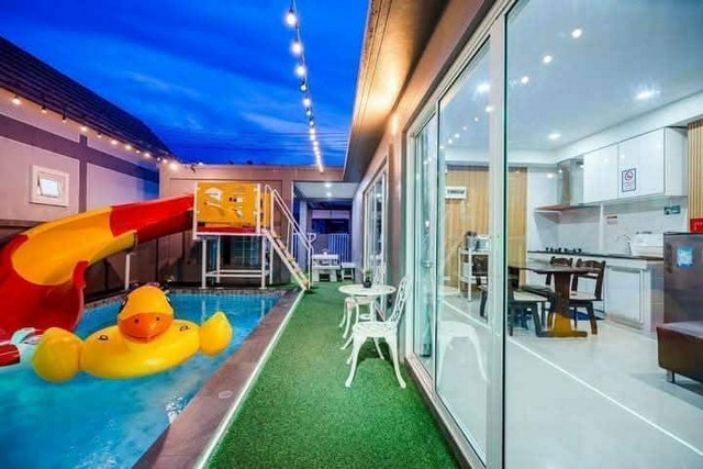 ขายบ้านพูลวิลล่าหลังใหญ่ พร้อมสระว่ายน้ำ สไลเดอร์ส่วนตัว ใกล้หาดหัวหิน สวยพร้อมอยู่ เหมาะลทุน หรือ:อยู่เอง