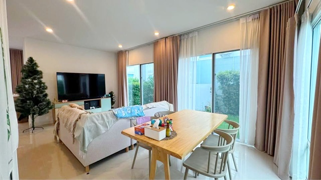 คฤหาสน์ พันท้ายนรสิงห์ให้เช่าบ้าน 2ชั้น  50 ตร.วา. 3 นอน พระราม 2 กม.18 รร.อัสสัมชัญ พระราม2 1.9 กม. จัดเต็มเฟอร์ฯ  ตลาดสดลีลา 2.1 กม.