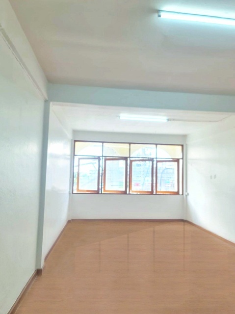 อิมพีเรียลเวิลด์ สำโรง 1.3 กม.BTSแบริ่ง BTSบางนา  50 ม.ให้เช่าอาคารพาณิชย์ 4 ชั้น ซ้ายมือ 18 ตร.วา. 290 ตร.ม. เพิ่งรีโนเวทเสร็จ 4 นอน