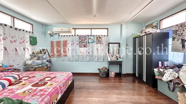 ที่ดิน พร้อมสิ่งปลูกสร้าง ซอยกรุงเทพ - นนท์ 56 ใกล้ถนนใหญ่ เดินทางสะดวก