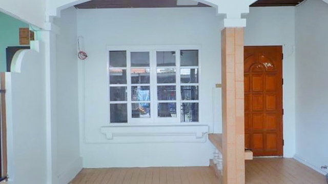 สะพาน 99 ม.เซ็นจอห์น 2.2 กมMRT บางซ่อน 1.1 กม.ให้เช่าทาวน์เฮ้าส์ 2 ชั้น 25 ตร.ว. 200 ตร.ม. ..แยกประชาชื่น