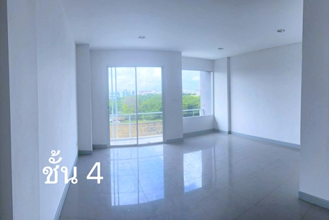 งามวงศ์วาน-แคราย 900 ม.MRT สนามบินน้ำ 675 ม.ให้เช่า ใหญ่ที่สุด โฮมออฟฟิศ 4 ชั้นหัวมุม  44ตร.วา.280 ตร.ม