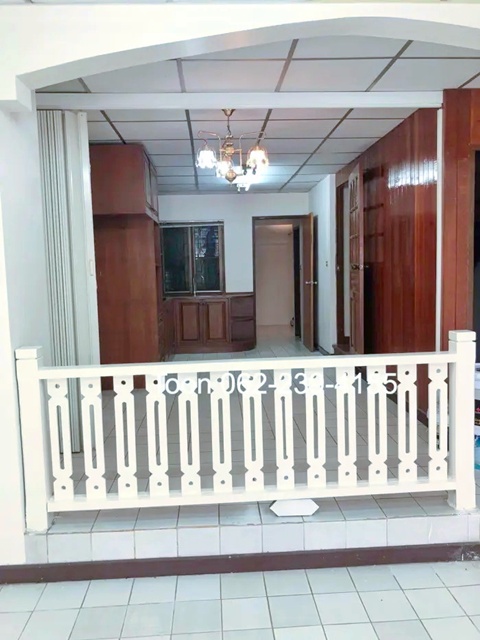 สะพาน 99 MRT บางซ่อน 1.1 กม.ให้เช่าทาวน์เฮ้าส์ 2 ชั้น 25 ตร.ว. 200 ตร.ม. ม.เซ็นจอห์น 2.2 กม..แยกประชาชื่น