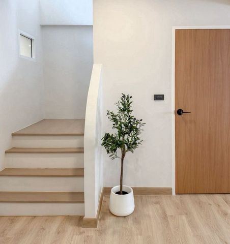 ขายเพียง 2.69 ล้าน 19 ตรว. กุลพันธ์วิลล์ 2 แม่เหียะ ทาวน์เฮ้าส์ 2 ชั้น รีโนเวทใหม่ มินิมอล โมเดิร์น เฟอร์นิเจอร์ครบ พร้อมเข้าอยู่ได้เลย