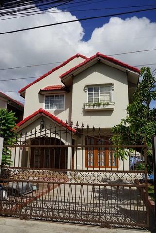 ให้เช่าบ้านเดี่ยว 2 ชั้น 40 ตร.ว. ย่านเลียบด่วน ทาวน์อินทาวน์ เหม่งจ๋าย ใกล้นานาชาติสิงคโปร์