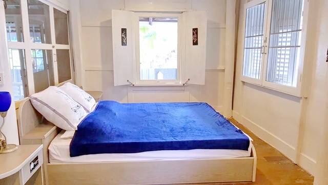 ถนนข้าวสาร 2.8 กม.สามเสน9-15 ตลาดสี่เสาเทเวศน์ 1.4 กม.ให้เช่าบ้านชั้นเดียว 20ตร.วา. 80ตร.ม.พร้อมเฟอร์ฯ  ม.สวนดุสิต 2.2 กม.2 นอน  