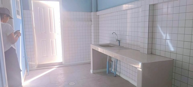 บึงน้ำรักษ์ ธัญบุรี 4นอน คลอง 11   ทาวน์เฮาส์ 2 ชั้นหลังมุม 26ตร.วา. 206 ตร.ม.ตลาดพรธิสาร คลอง10 4กม. เทศบาลเมืองสนั่นรักษ์ 2.2กม.