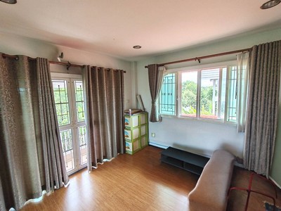 ขายบ้านเดี่ยว ไม่มีค่าส่วนกลาง !!! บ้านเดี่ยว 2 ชั้น ซอยบางคูเวียง1 เนื้อที่ 100 ตร.ว. 3ห้องนอน 2ห้องน้ำ ความส่วนตัวสูง