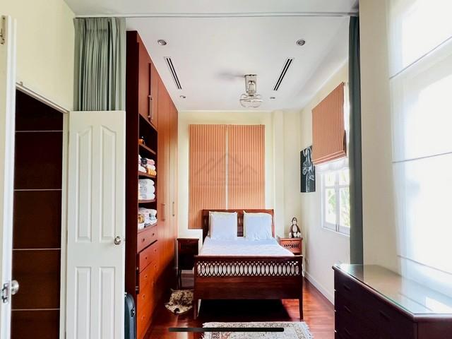 ให้เช่าบ้านเดี่ยว 2 ชั้น 131 ตร.ว. โกลเด้นนครา อ่อนนุช 65 (พระรามเก้า-มอเตอร์เวย์) เฟอร์พร้อมอยู่