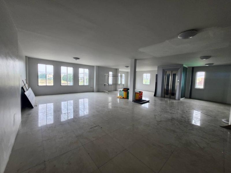 ขายอาคารพาณิชย์ 4.5 ชั้น 2 คูหา 520 ตรม. พร้อมลิฟต์ โครงการเฮ้าส์เดอะฮัมบรูก หทัยราษฎร์ ติดถนนใหญ่หทัยราษฎร์ ใกล้แฟชั่นไอซ์แลนด์