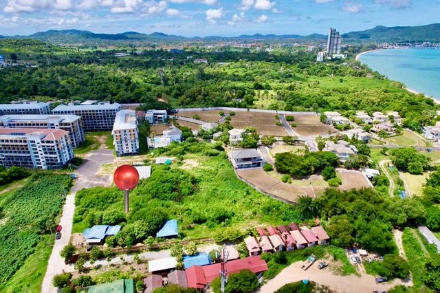 ขายรีสอร์ท 1 หลัง วัดรางเสน่ห์ 1.7 กม. ปั๊มน้ำมัน พีที บ้านคา 3.4 กม. พร้อมที่ดิน  15 ไร่ ขาย 4 นอน 4 น้ำ  กลางเมืองราชบุรี