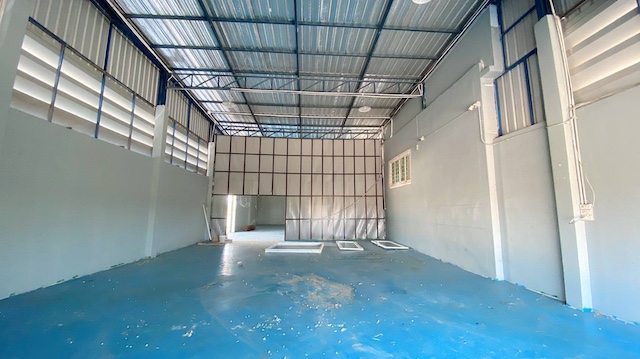 BST927 ขายโกดังพร้อมโฮมออฟฟิศ พื้นที่ใช้สอยกว่า 400 ตร.ม. บนที่ดินสีม่วง 1 ไร่ อ.ไทรน้อย จ.นนทบุรี ใกล้ Big C แยกไทรน้อย