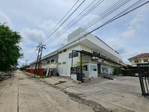 Rare Item!! ขายโรงงาน+ที่ดิน 2 ไร่ 1 งาน 86 ตร.ว. พื้นที่ใช้สอยกว่า 3,700 ตร.ม. บางพลี สมุทรปราการ พร้อมใช้งานทันที