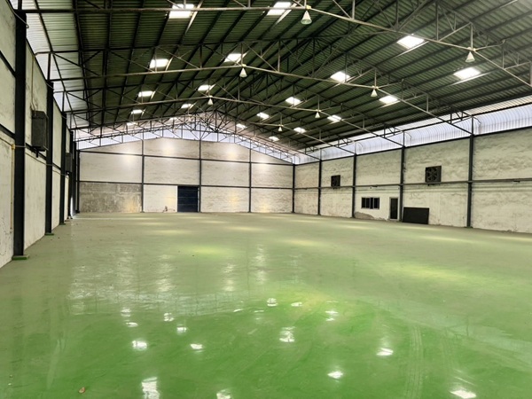 ให้เช่าอาคารโรงงาน/โกดัง/คลังสินค้า พื้นที่ใช้สอย 1,152 ตร.ม (24 x 48 ) ออฟฟิศ  ถนนเทพารักษ์ ก.ม 12 คลองขุด 