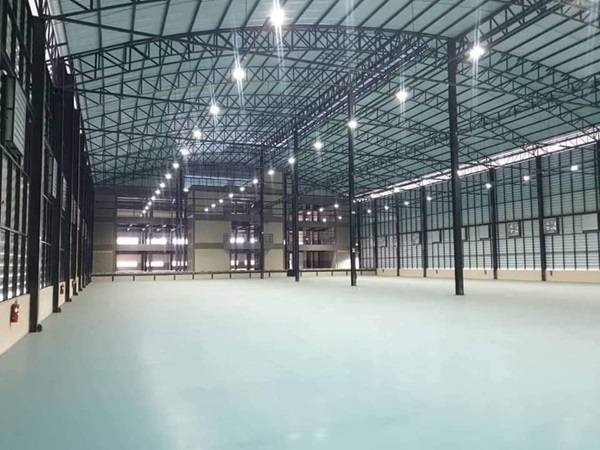 ให้เช่าอาคารโรงงาน/โกดังเนื้อที่ 9,000 ตร.ม พื้นที่ใช้สอยตัวอาคาร 6,000ตร.ม ออฟฟิศ ในนิคมอุตสหกรรมแหลมฉบัง ราคาเช่า 1,350,000 บ/ด