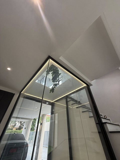 ให้เช่าโฮมออฟฟิศหรู 4 ชั้น 527 ตรม. พร้อมลิฟท์ นาคนิวาส ลาดพร้าว 71 หลัง Central eastville **จดทะเบียนบริษัทได้