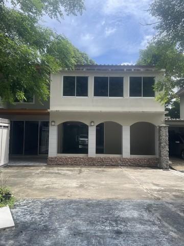 ให้เช่าบ้านเดี่ยว 2 ชั้น 80 ตร.ว. ซอยสุขุมวิท 31 ย่านสุขุมวิท ใกล้ มศว. ใกล้ BTS อโศก