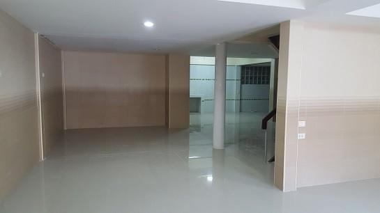 ให้เช่าโฮมออฟฟิต 2 ชั้น 51 ตร.ว. ซอยพหลโยธิน 18 ทับ 1 ใกล้ MRT สวนจุตจักร