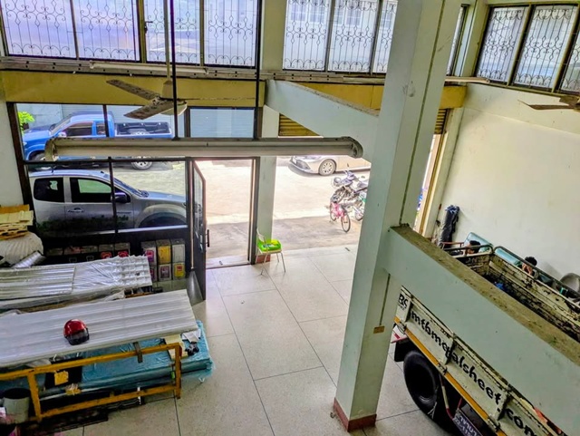 ตีทะลุกัน กว้าง ใหญ่  48 ตร.วา.บางมด โลตัส พระราม 2 900 ม. 16 ห้องนอน ให้เช่าอพาร์ทเมนท์ 5 ชั้น 3 คูหา  960 ตร.ม