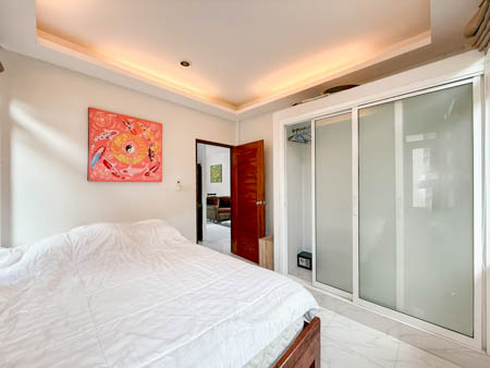 บ้านพร้อมอยู่ เดินทางสะดวก ใจกลางละไม  ทำเลดี หิ้วกระเป๋าเข้าอยู่ได้เลย 2นอน 1น้ำ สระว่ายน้ำส่วนกลาง ที่พักให้เช่า วิลล่าสมุย