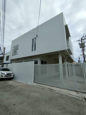 ให้เช่าบ้านเดี่ยว 2 ชั้น 40 ตร.ว. ย่านสุทธิสาร ห้วยขวาง หลังมุม ใกล้ MRTสุทธิสาร