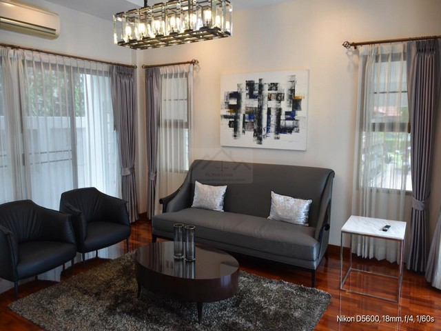 ให้เช่าบ้านเดี่ยว 2 ชั้น 100 ตรว. 4 ห้องนอน พร้อมสระว่ายน้ำส่วนตัว ซอยศูนย์วิจัย พระรามเก้า เลียบด่วน ใกล้โรงพยาบาลกรุงเทพ