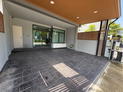 ขายทาวน์โฮมโครงการ Verve Rama 9 จาก SC Asset 21 ตร.ว 134 ตร.ม ติดถนนเลียบวงแหวนกาญจนาภิเษก เข้า-ออกเมืองสะดวก ใกล้สนามบินสุวรรณภูมิ