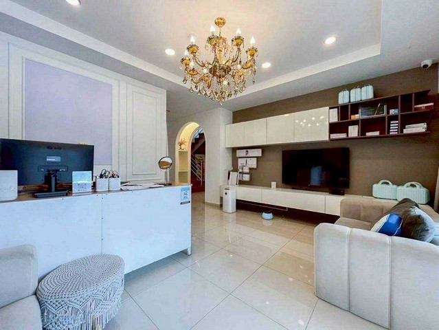 ให้เช่า คลีนิคความงาม ใกล้เซนทรัล Eastville   เลียบด่วนรามอินทรา 