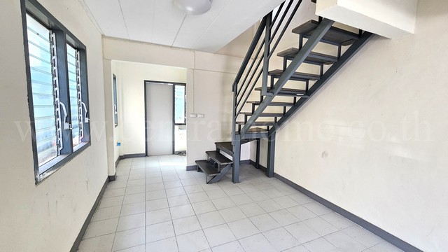 ขายด่วน ทาวน์เฮ้าส์ บ้านเอื้ออาทร คลอง 10/3 บ้านใหม่ ไม่เคยเข้าอยู่