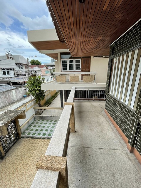 ขายบ้านเดี่ยว 148 ตรว. ย่านพญาไท สุทธิสาร อารีย์ สะพานควาย ซอยอินทามระ1 ใกล้ BTS สะพานควาย ใกล้โรงพยาบาลเปาโล