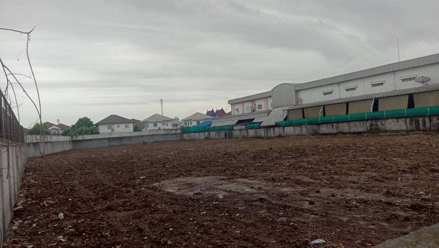 ขายด่วน ถูกสุดในย่านนี้ ที่ดินถมแล้วแปลงใหญ่ 2-2-25 ไร่ ทำเลดีซอยสวนชมแก้ว ทะลุออกประชาอุทิศ 72 ใกล้เลียบด่วนกาญจนา-พุทธบูชา