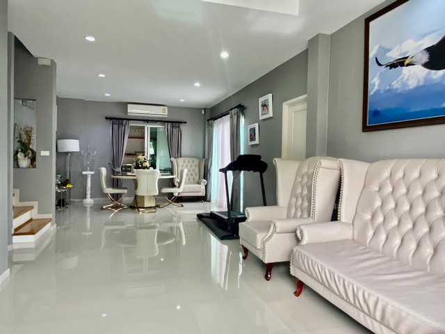 บ้านเดี่ยว รสิกา วิลล่าการ์เด้น 3 รัตนาธิเบศร์ ใกล้วงเวียนพระราม 5 ราชพฤกษ์ บ้านพร้อมอยู่ สวยสภาพดี