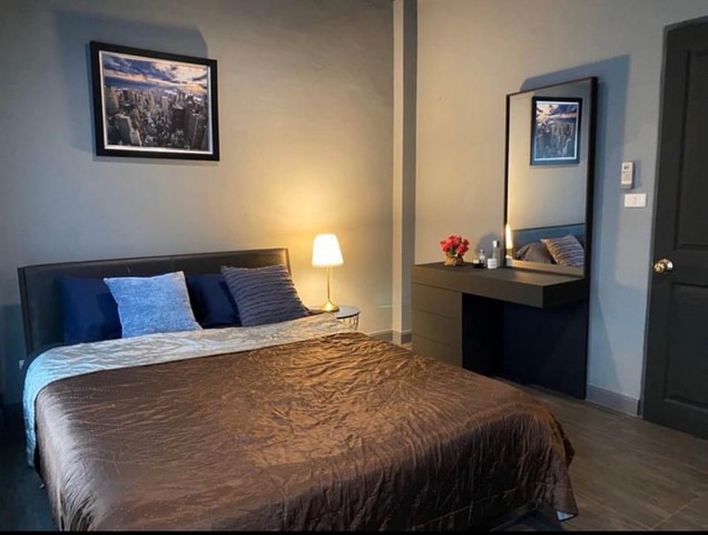 ให้เช่าทาวโฮมตกแต่งสไตล์ลอฟท์ใกล้ทางด่วนและเดอะมอลล์บางกะปิ 3 ชั้น ย่าน บางกะปิ หัวหมาก รามคำแหง ซอยกรุงเทพกรีฑา7 