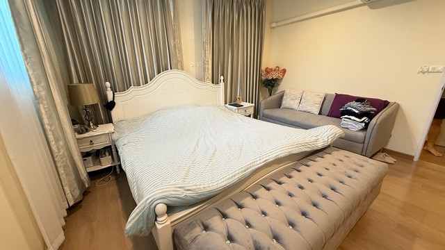 บ้านหลังใหญ่ บรรยากาศอบอุ่น พร้อมเข้าอยู่ได้ทันที  ทำเลดี  ประชาชื่นซอย 6 ราคา 16.9 ล้าน