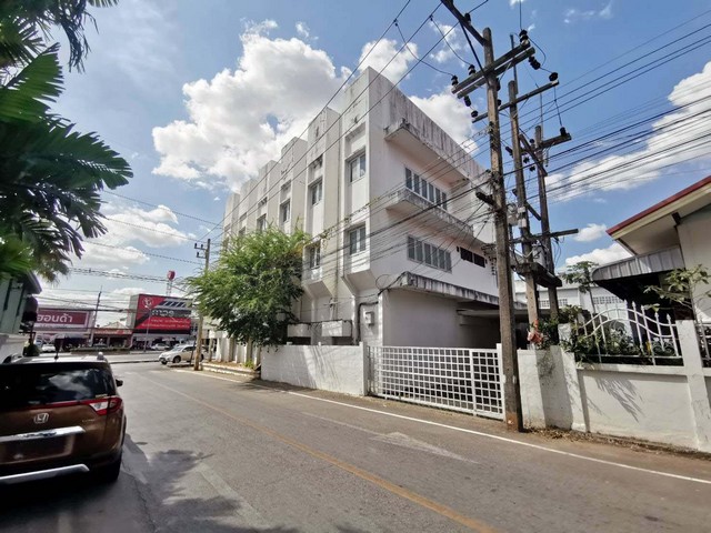 ขาย สำนักงาน 3 ชั้น ถนน มะลิวัลย์ ตำบล ชุมแพ อำเภอ ชุมแพ PTT12812