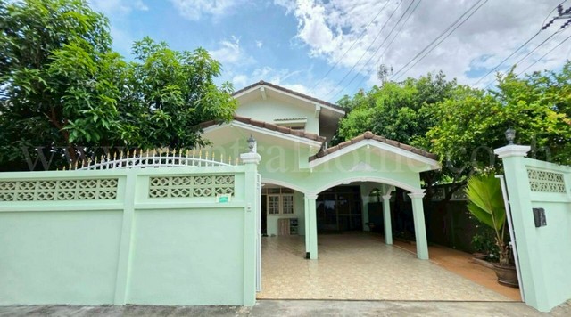 ขายด่วน บ้านเดี่ยว หมู่บ้านร่มเย็น 5 ซอยพระยาสุเรนทร์ 9 แปลงมุม 