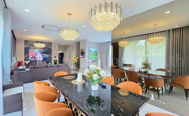 บ้านเดี่ยว บางกอก บูเลอวาร์ด วิภาวดี - พหลโยธิน แปลงหน้าสวน