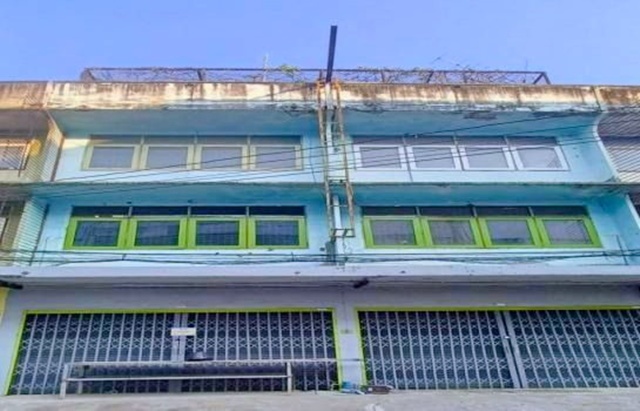 BRT เจริญราษฎร์ 359 ม.ตรงข้าม Termial21 ให้เช่า อาคารพาณิชย์ 3.5 ชั้น 2 คูหา 34 ตร.วา. 430 ตร.ม.  ติดถนนใหญ่ โฮมโปร พระราม 3 1.5 กม.