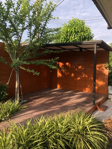 ขายบ้านเดี่ยวพฤกษ์ลดาพุทธสาคร 2 ชั้นตกแต่งพร้อมอยู่ มี สระว่ายน้ำ/สวนสาธารณะ วิ่งออกกำลังกายส่วนกลางเยอะมาก