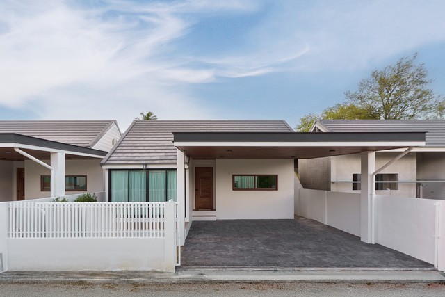 ขายบ้านใหม่ชั้นเดียว เริ่ม44ตรว. 3นอน2น้ำ 2.39ลบ. เฟอร์ของแถม ใกล้แยกหนองจ๊อม ต.หนองจ๊อม อ.สันทราย เชียงใหม่บ้านที่ไม่ใช่แค่ที่อยู่...แต่คือจุดเริ่มต้นของทุกความสุขเติมเต็มชีวิต...ในบ้านเดี่ยวแสนอบอุ่นเริ่มต้นชีวิตครอบครัว...หรือใช้ชีวิตคู่ในบ้านที่เป็นของคุณเองเหมาะสำหรับคู่รัก หรือครอบครัวที่กำลังมองหาความสุขในทุกวันขายบ้านใหม่ชั้นเดียว พื้นที่ 44-50 ตรว.