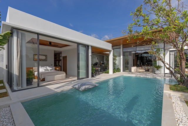 For Sales : Cherngtalay, Luxury Pool Villa, 3 Bedrooms 5 Bathrooms