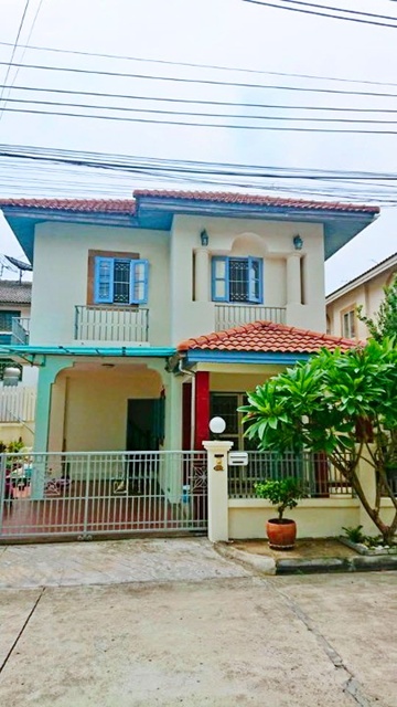 พร้อมเฟอร์ฯ รร.สตรีวิทยา 2 1.1 กม. 3 นอน Waterside Karaoke MRT มัยลาภ 2.7 กม.ให้เช่าบ้าน 2 ชั้น 154ตร.ม. 40ตร.วา. ย่านเกษตร-นวมินทร์  2 น้ำ