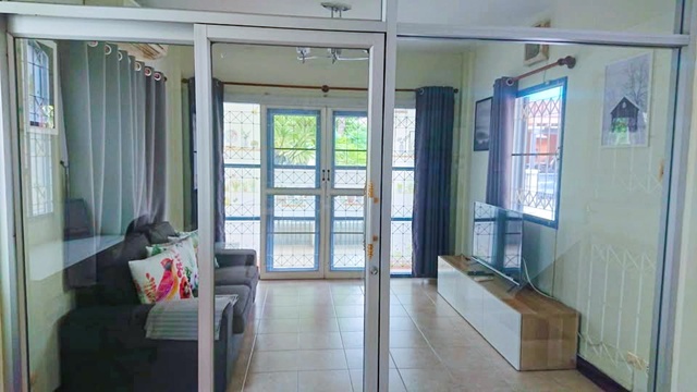 Waterside Karaoke MRT มัยลาภ 2.7 กม.ให้เช่าบ้าน 2 ชั้น 150 ตร.ม. 37 ตร.วา. ย่านเกษตร-นวมินทร์ พร้อมเฟอร์ฯ รร.สตรีวิทยา 2 1.1 กม. 3 นอน 2 น้ำ