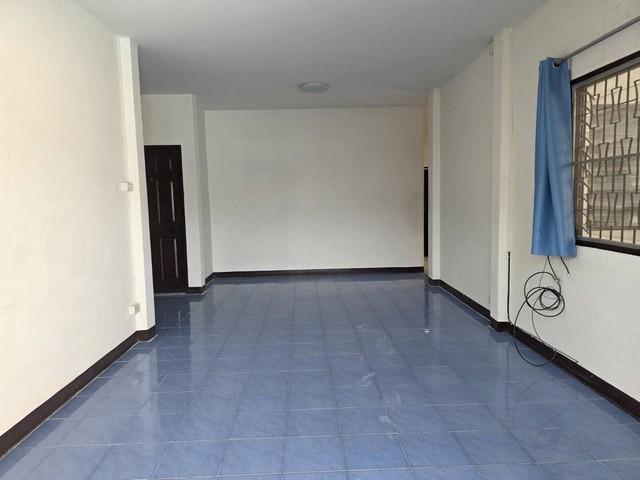 P1161 ให้เช่า บ้านเดี่ยว ชั้นเดี่ยว โชคชัย4 ใกล้MRTโชคชัย4 กองปราบ เลียบด่วน เหมาะทำโฮมออฟฟิศ และ อยู่อาศัย เดินทางสะดวก หาของกินสะดวก