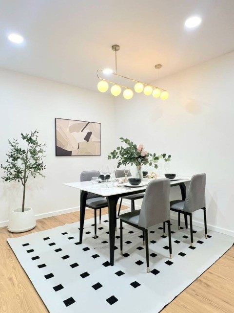 ให้เช่าบ้านเดี่ยวถนนรัชดา18ใกล้MRTห้วยขวาง ตกแต่งหรู เฟอร์ครบ พร้อมเข้าอยู่ ถนนรัชดา มี4ห้องนอน3ห้องน้ำ ราคาเช่าเดือนละ85,000บาท/เดือน