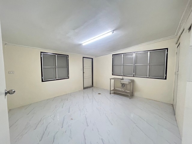 ้บ้านเดี่ยวหลังใหญ่100ตร.ว250ตรม.3นอน3น้ำ 1ทำงาน แอร์ใหม่4 เครื่องใกล้แอร์พอร์ตลิ้งค์และห้างTH nine พระราม9เช่า 65000บาทจดทะเบียนบริษัทได้