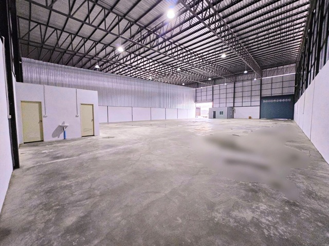 พร้อมออฟิศ 485 ตร.ม.125 ตร.วา.ตลาดนัดวาสนาบางน้ำจืด ถ.พระราม 2  2 น้ำ  ให้เช่าโกดังสูงพิเศษ 7ม.  สมุทรสาคร รร.บ้านบางปิ้ง 3.1 กม.